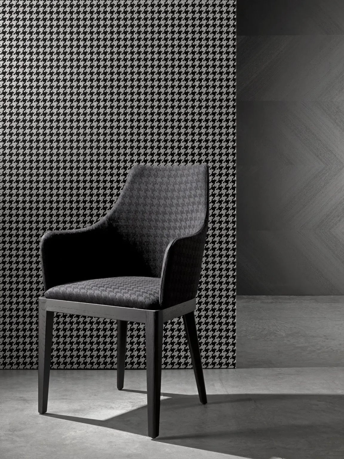 Meroni & Colzani Liberty, a second view of the chair